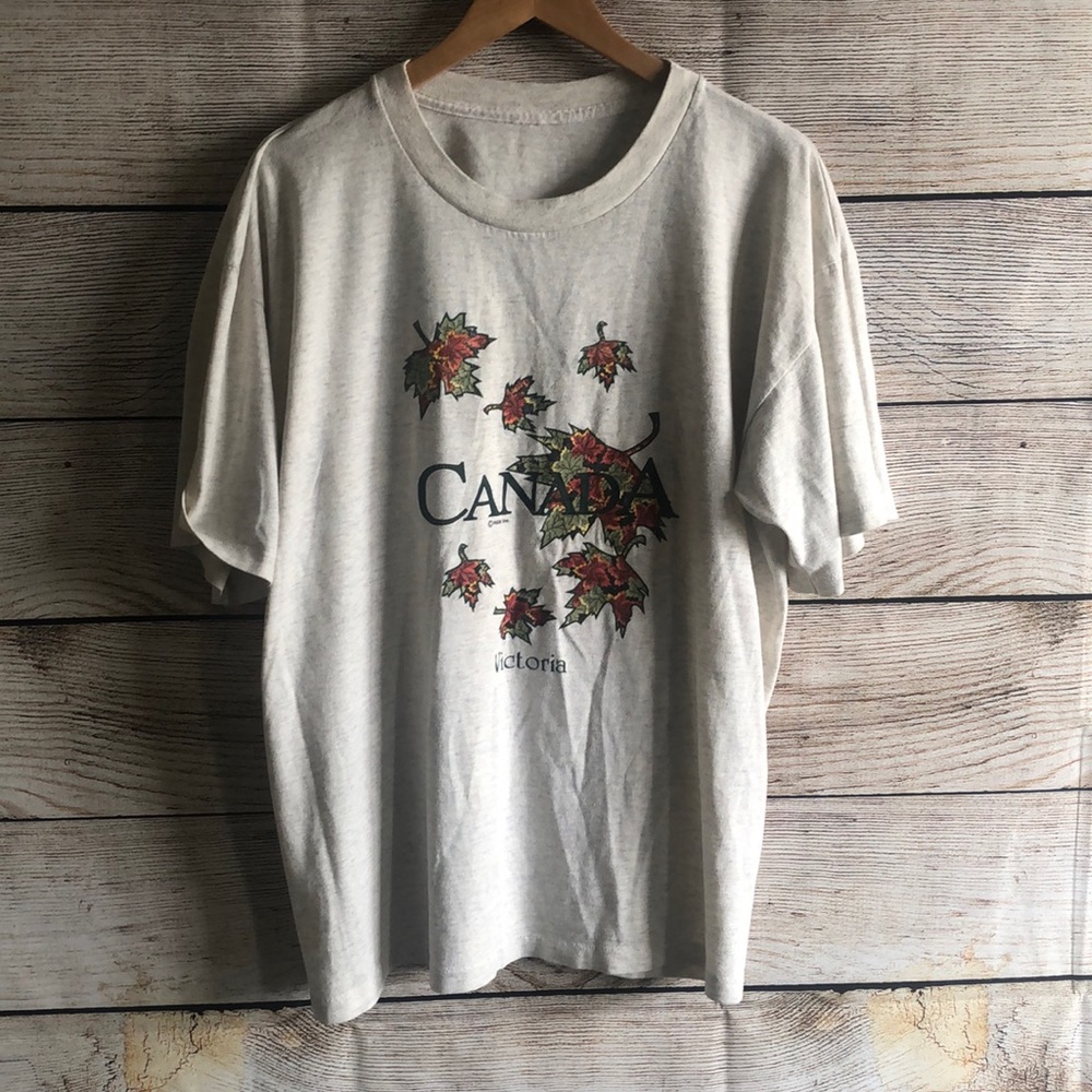 VTG Vintage Victoria Canada T-Shirt